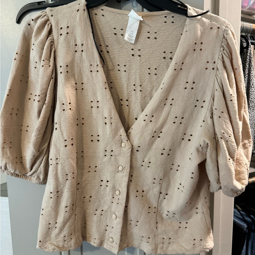 H&M seer sucker puff sleeve top